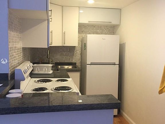 2nd image of 1881 Washington Ave APT 2C