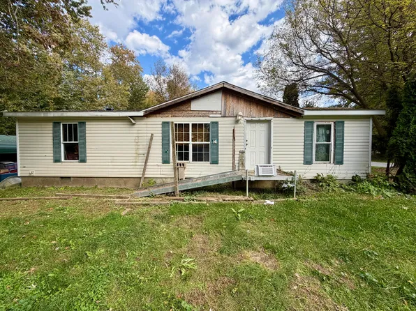 554 White Dr, Coldwater, MI 49036