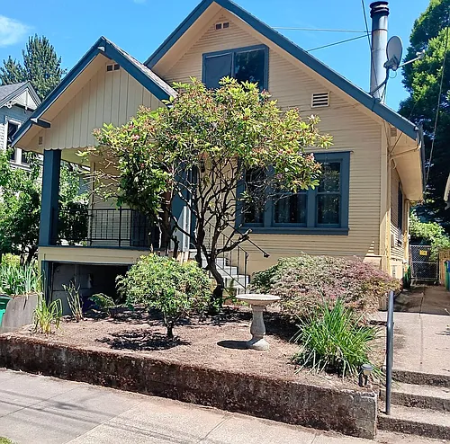 806 SE 45th Ave Photo 1