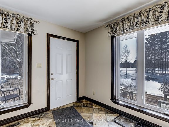 3rd image of 10915 Culloden Rd