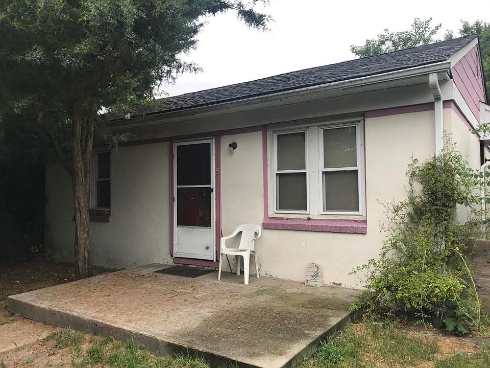 1st image of 225 Arlington Ave