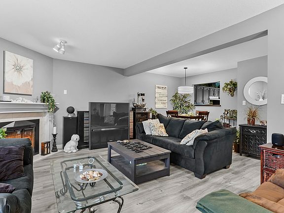 3rd image of 11580 Burnett St #23