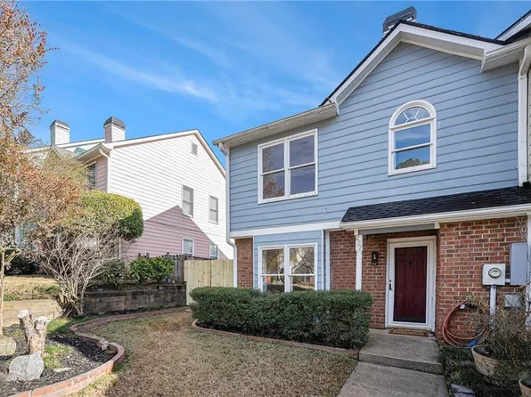 227 Triple Oaks Dr, Tucker, GA 30084