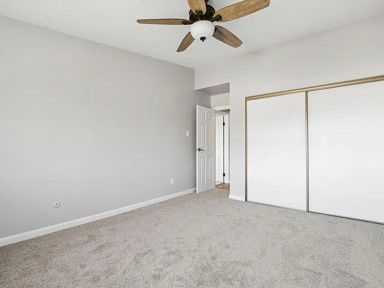 3164 S Wheeling Way — Photo 9