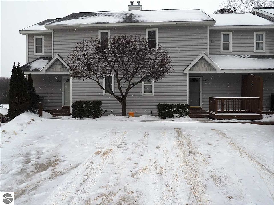 1st image of 4023 Sherwood Forest Dr
