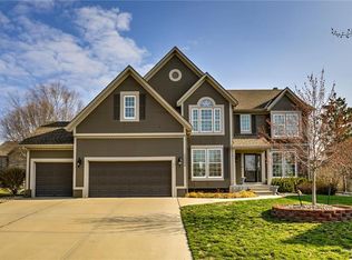 13909 Parkhill Ln, Overland Park, KS 66221