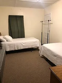 3 bed, $2,900 — Photo 2