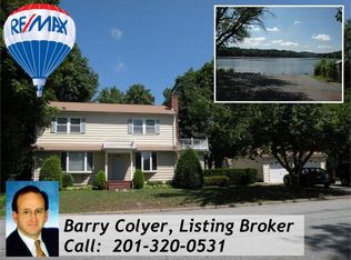 561 Lakeside Ave, Pompton Lakes, NJ 07442