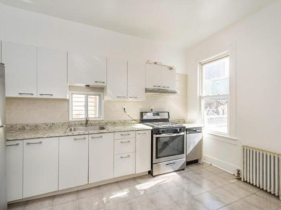 5th image of 155 59th St