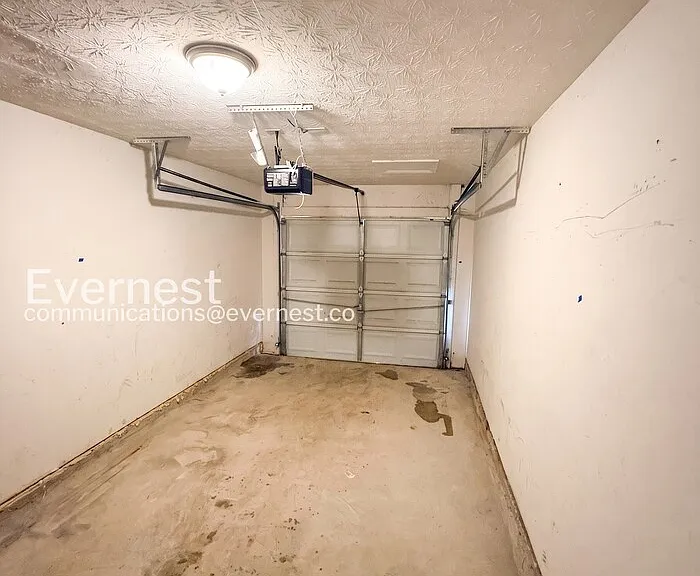 7035 Setters Way — Photo 23