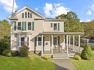 33 High St, Clinton, CT 06413