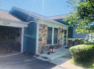 1524 Dogwood Dr, Harrisburg, PA 17110