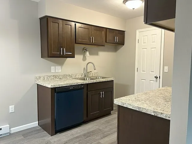 2 bed, $825 — Photo 4
