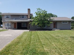 519 S Wagner Ave, Wapakoneta, OH 45895