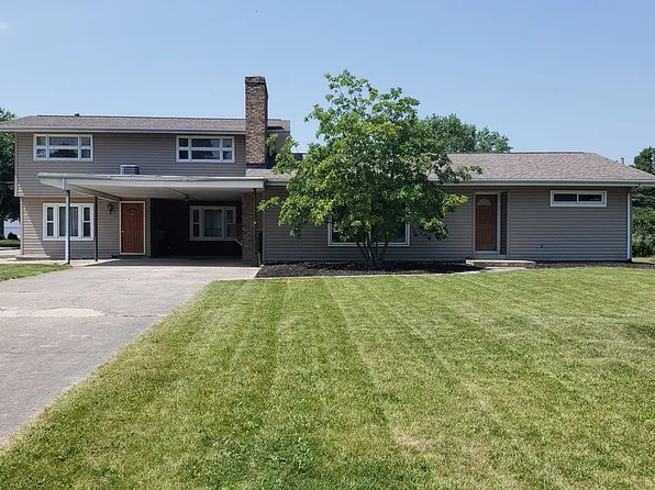 519 S Wagner Ave, Wapakoneta, OH 45895