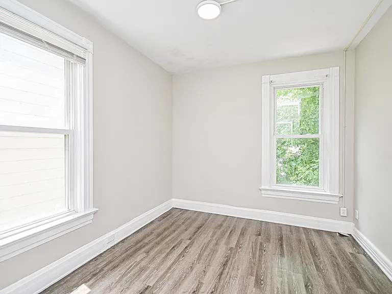 3131 Harvard Ave — Photo 22