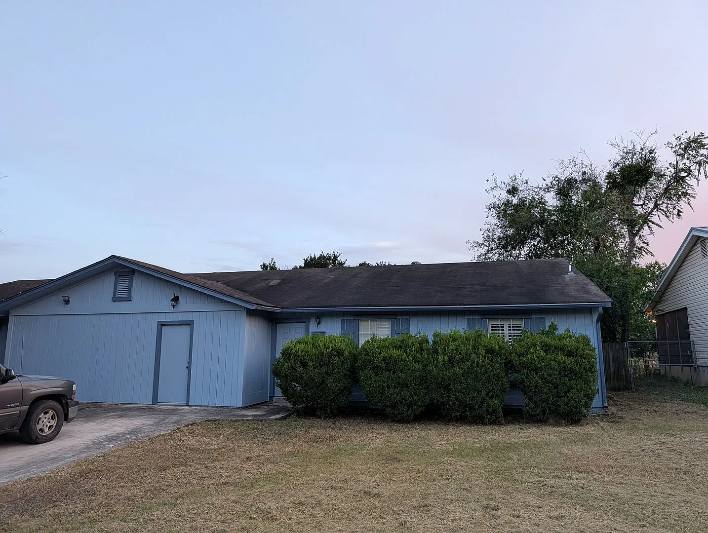 705 & 707 Allen Street — Photo 1