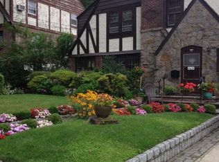 18159 Tudor Rd, Jamaica, NY 11432