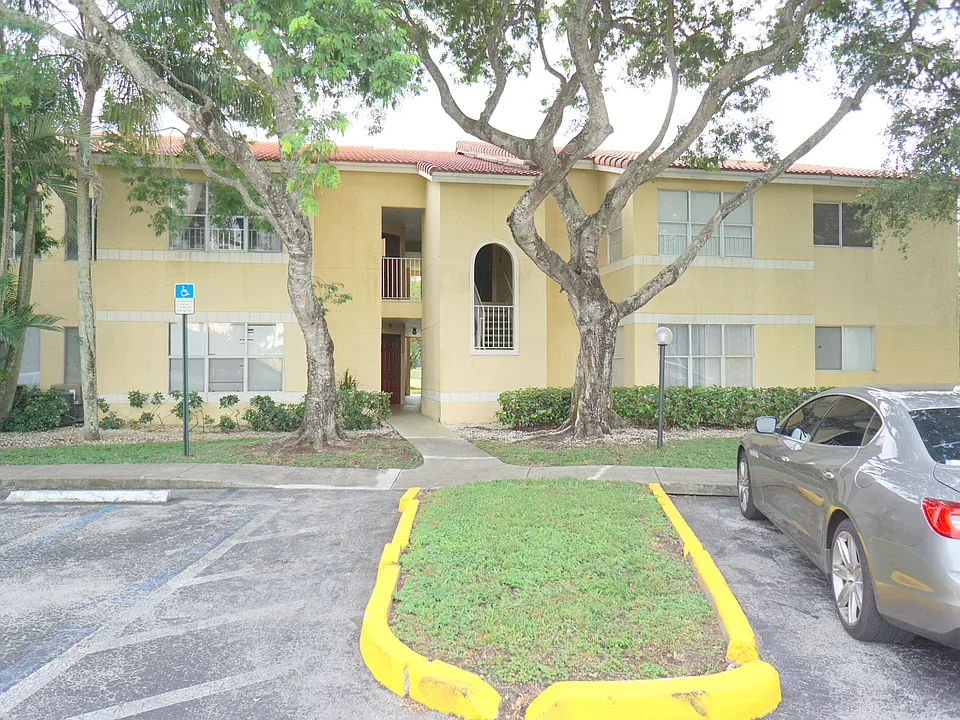 12620 Vista Isles Dr #1025