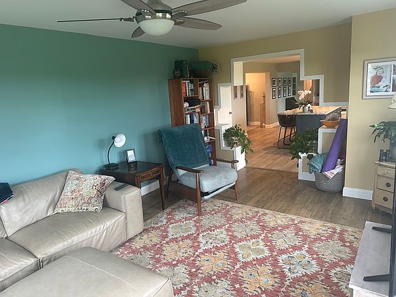 2nd image of 876 Gray Rd