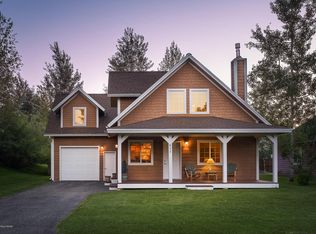 677 Streamside St, Driggs, ID 83422