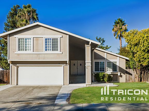 2nd image of 387 Arlington Cir
