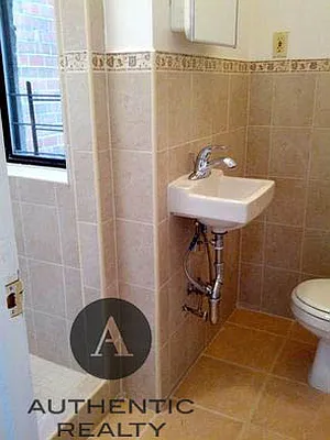 Rented by Authentic Realty | media 28