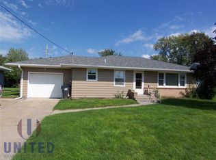 131 Airview Dr, Sergeant Bluff, IA 51054