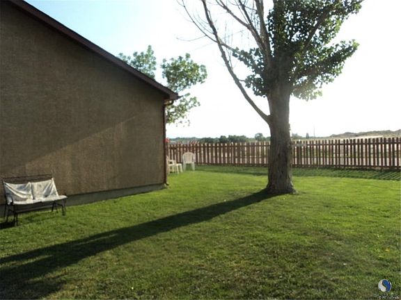 5th image of 1502 Grenadillo St