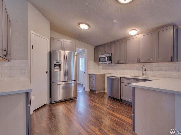 2nd image of 15657 84th Ave E