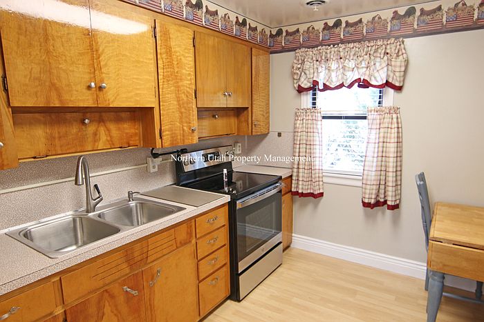 5 Kitchen_09192023