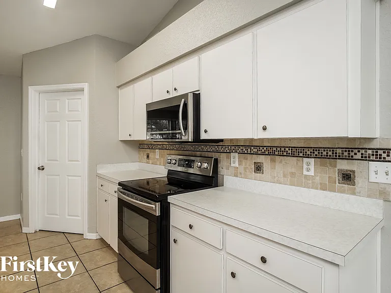 835 Summer Glen Dr — Photo 6