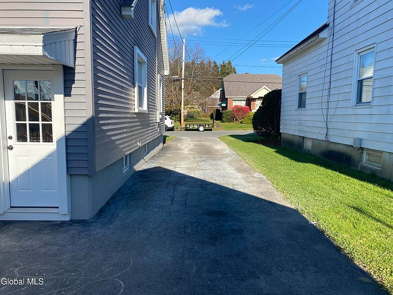 4th image of 38 Edson Street