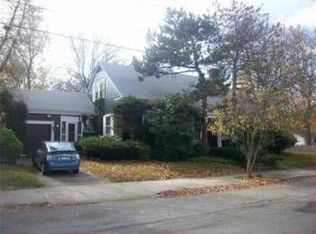 571 Harvard St, Fall River, MA 02720