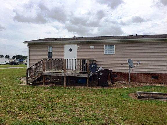 2nd image of 105 Pioneer Dr