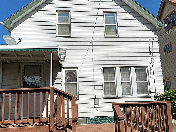 3rd image of 1576 Alameda Ave