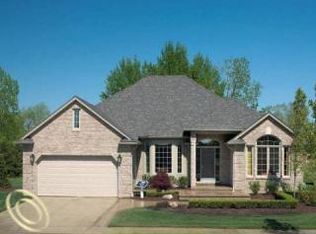 7021 Sugar Creek Ct, Shelby Township, MI 48316