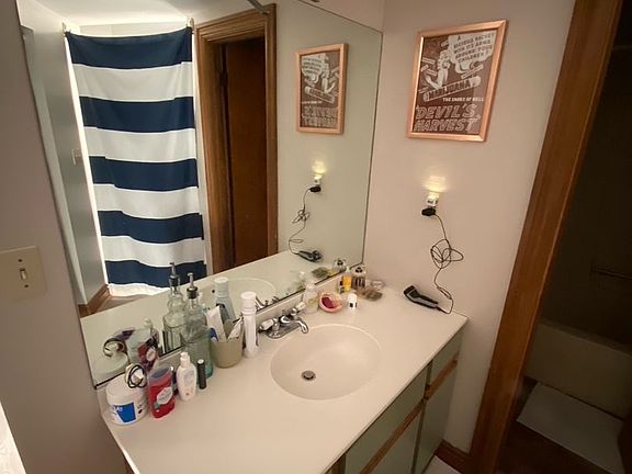 5th image of 1110 Sheffield St #202