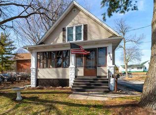 2234 Mississippi Blvd, Bettendorf, IA 52722