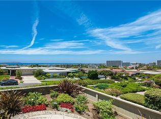 2707 Lighthouse Ln, Corona Del Mar, CA 92625