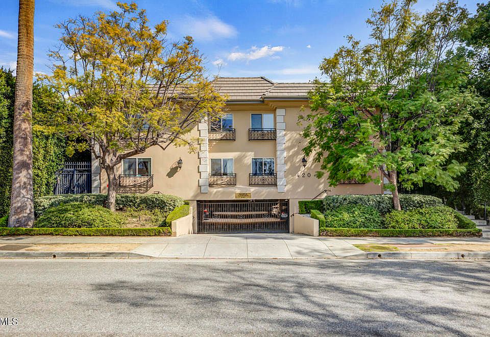 1st image of 420 S Oak Knoll Ave APT 6