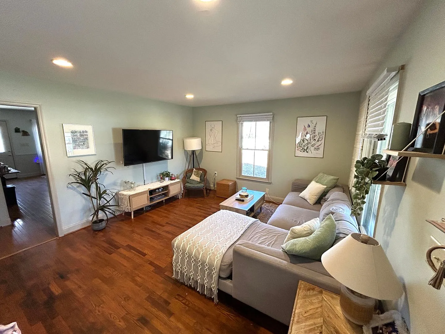 Spacious 4BR Home Walk to Virginia Tech & Downtown Blacksburg — Photo 4