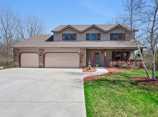 2664 Borden Ct, Inver Grove Heights, MN 55076