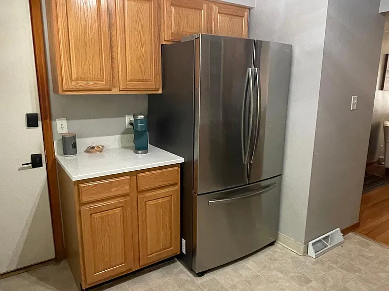 4220 Franklin Ave — Photo 5