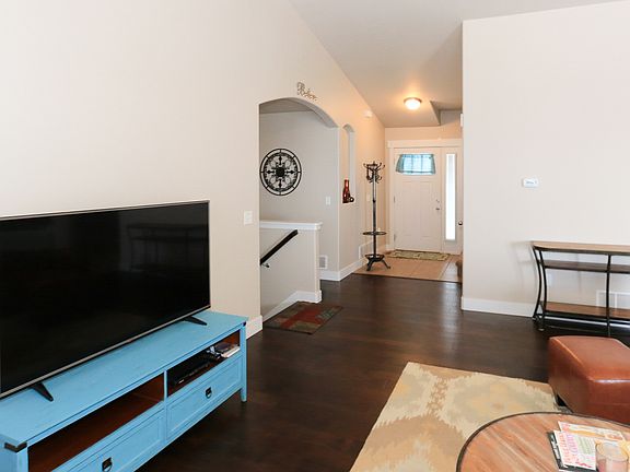 2nd image of 8187 S Cricket Ln