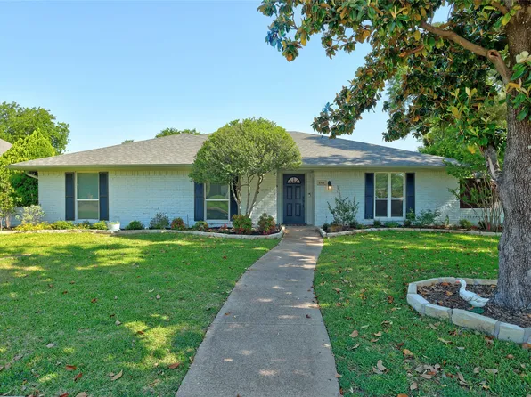 1911 University Dr, Richardson, TX 75081