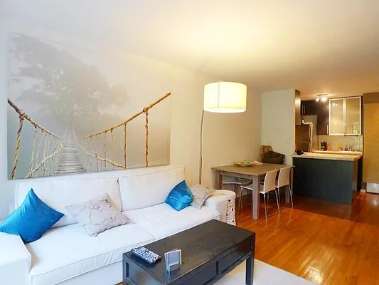 Rented by Level Group | media 31