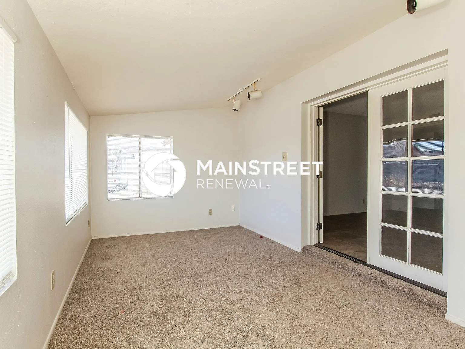 2141 W Pecan Rd — Photo 3