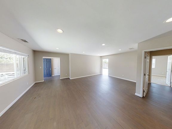 5th image of 5054 55th St