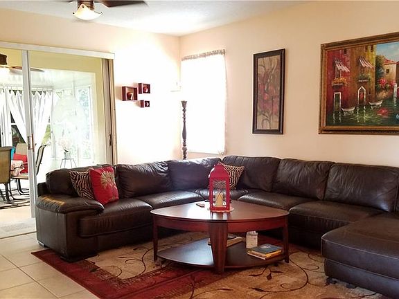 5th image of 593 NW Cherry Oak Way